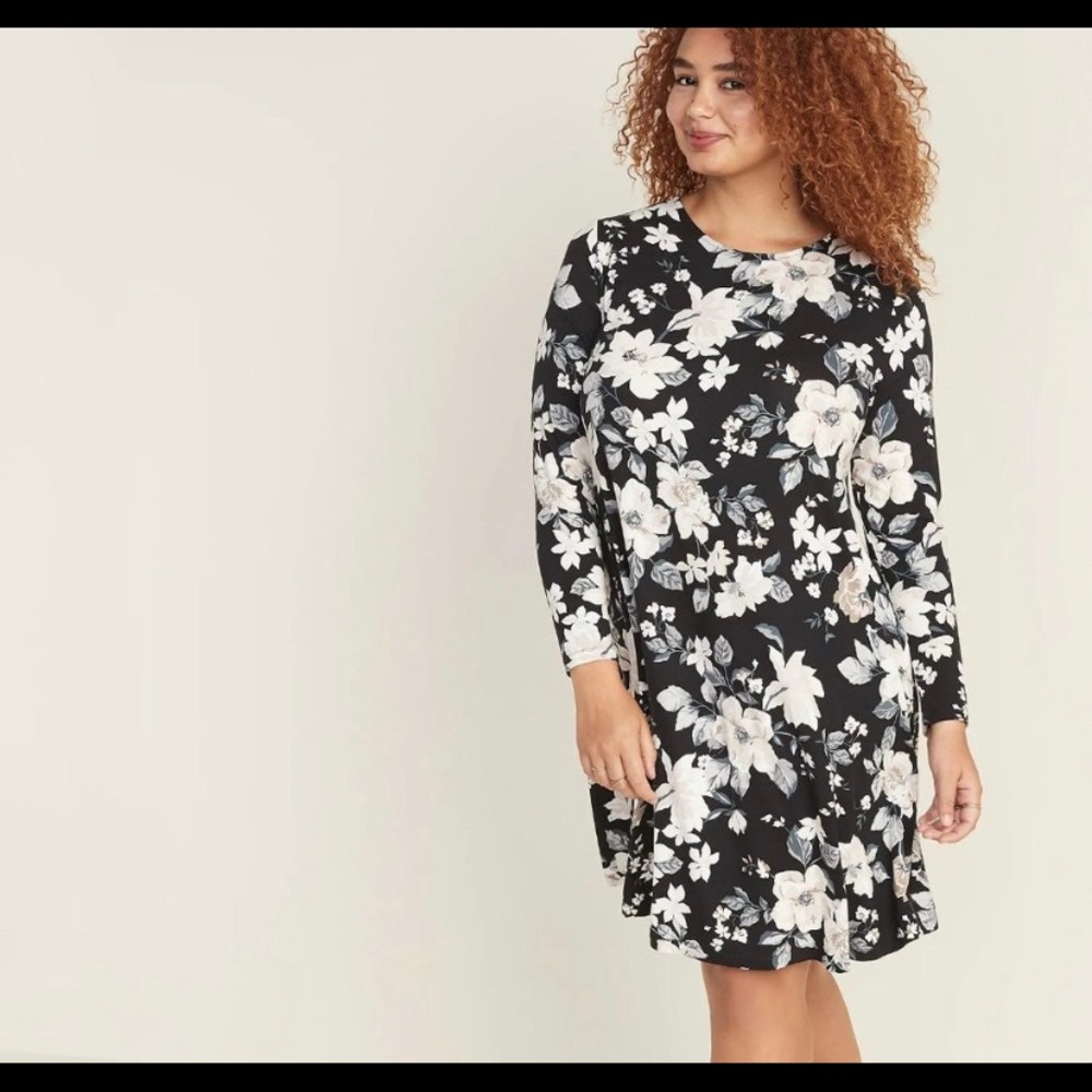 Old Navy Floral Swing Dress